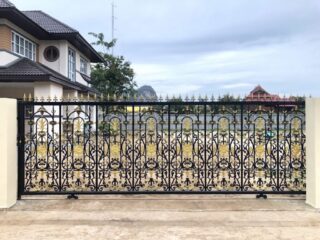 ประตูอัลลอยด์ลายยุโรปสั่งทำสำหรับบ้าน วิลล่า และรีสอร์ต