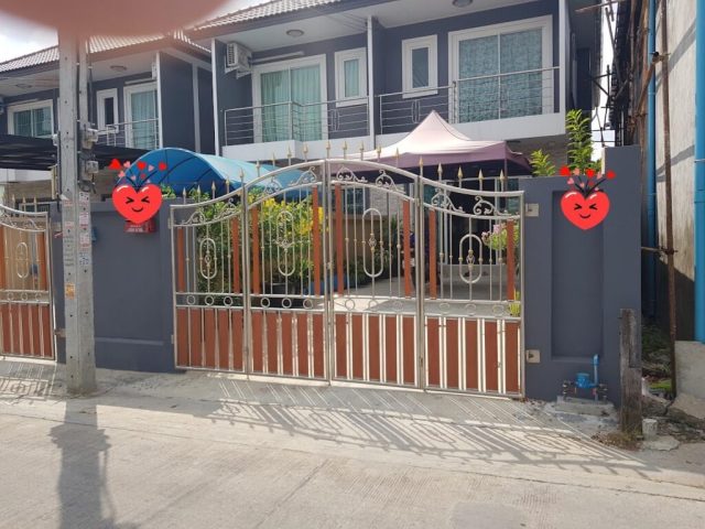 ประตูและช่องรั้วอัลลอยด์สั่งทำ ไม่เป็นสนิม ดีไซน์คลาสสิกสำหรับบ้านสไตล์ยุโรป โดย Aunchisa Alloy