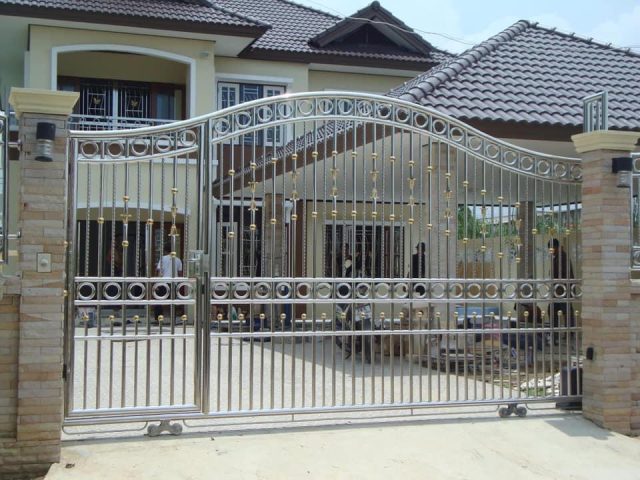 ประตูอัลลอยด์ลายยุโรปสั่งทำสำหรับบ้าน วิลล่า และรีสอร์ต