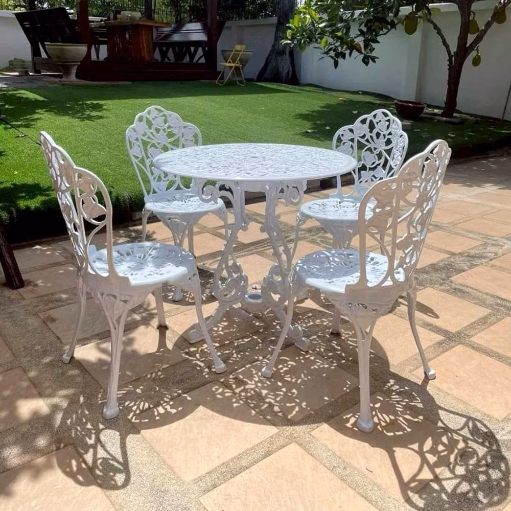 ชุดสนาม 4 ที่นั่ง AUNCHISAALLOY 84x84x70 ซม. สีขาว